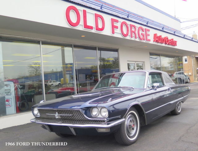 Classic square bird 390 V8 Automatic 1966 Ford Thunderbird