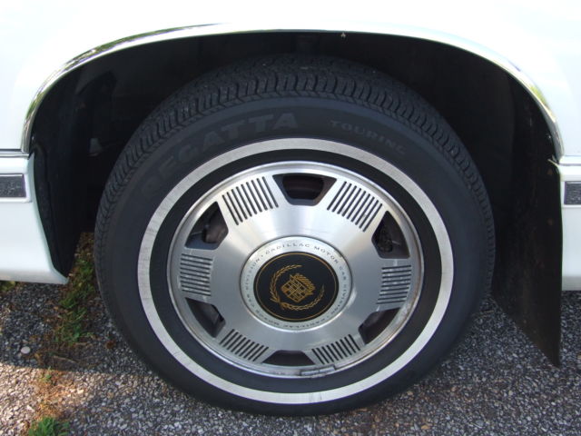1992 Cadillac DeVille Coupe - photo 10