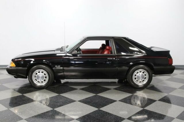 1990 Ford Mustang LX 5.0 - photo 8