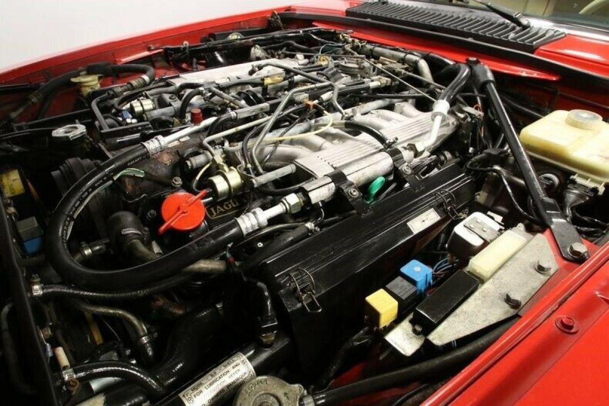 1990 Jaguar XJS Rouge Edition - photo 3