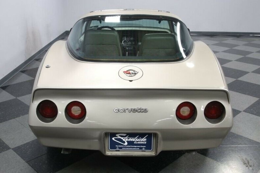 1982 Chevrolet Corvette Collectors Edition - photo 12