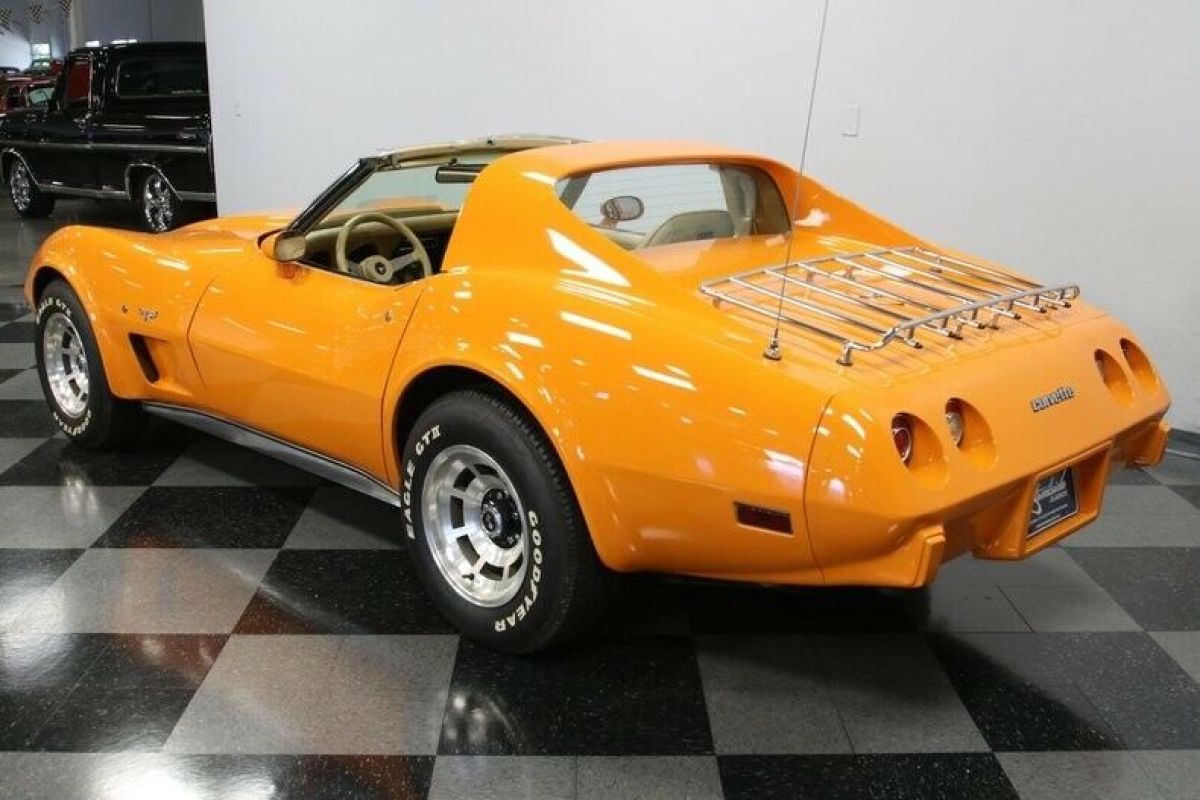 1977 Chevrolet Corvette - photo 10