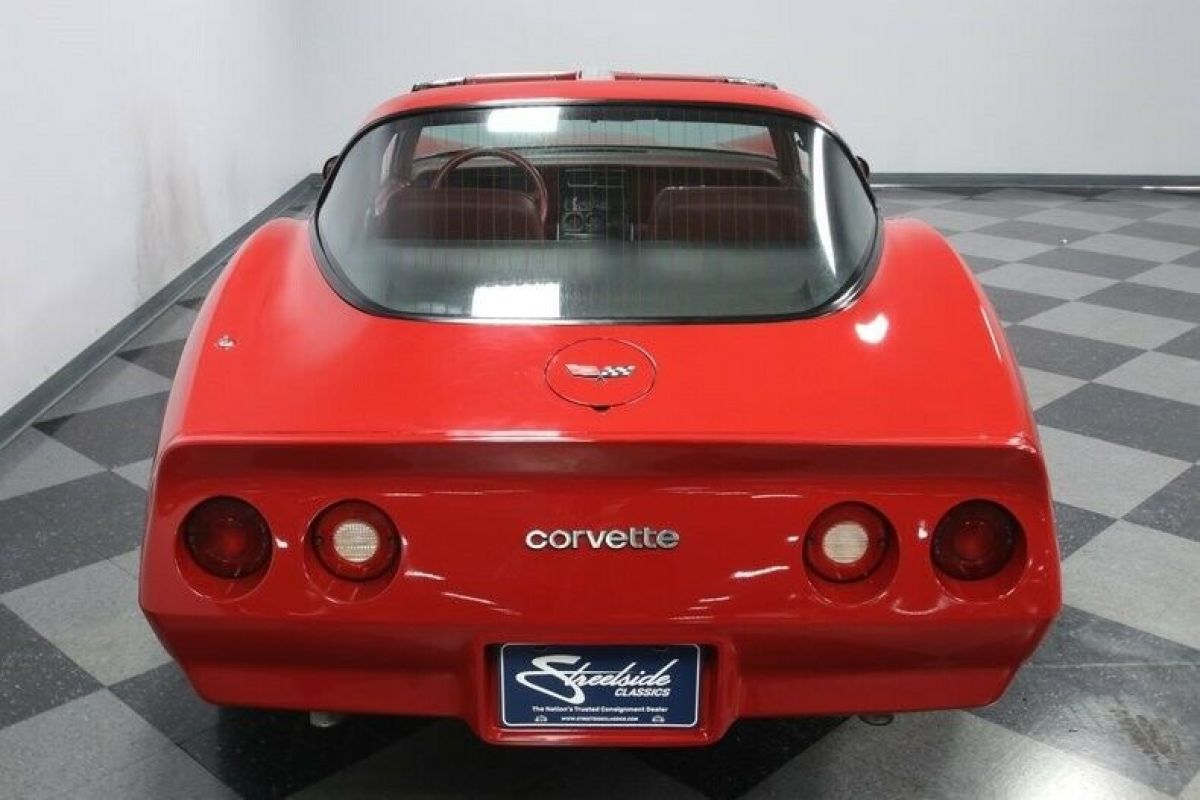 1982 Chevrolet Corvette - photo 12
