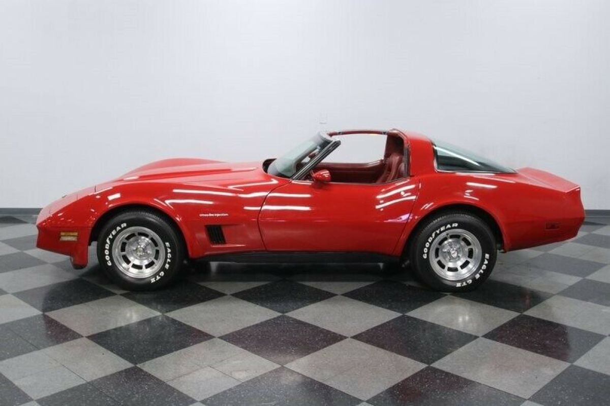 1982 Chevrolet Corvette - photo 3