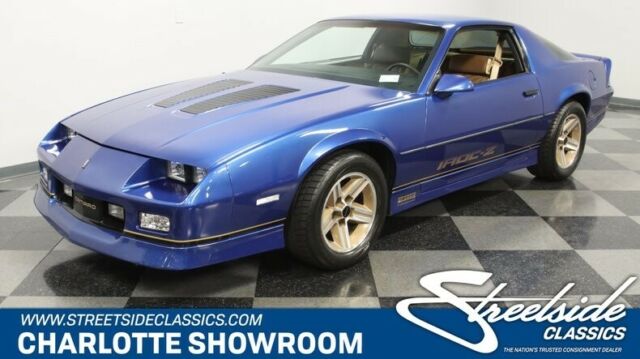 classic vintage chevy blue gold saddle automatic Bose Pioneer 1987 Chevrolet Camaro IROC Z/28