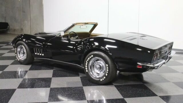 1969 Chevrolet Corvette 427 Convertible - photo 9
