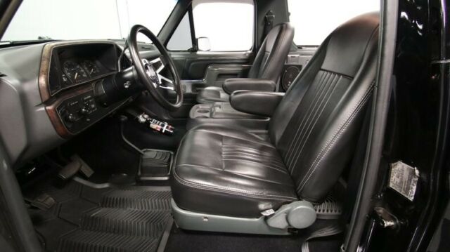 1989 Ford Bronco XLT 4X4 - photo 5