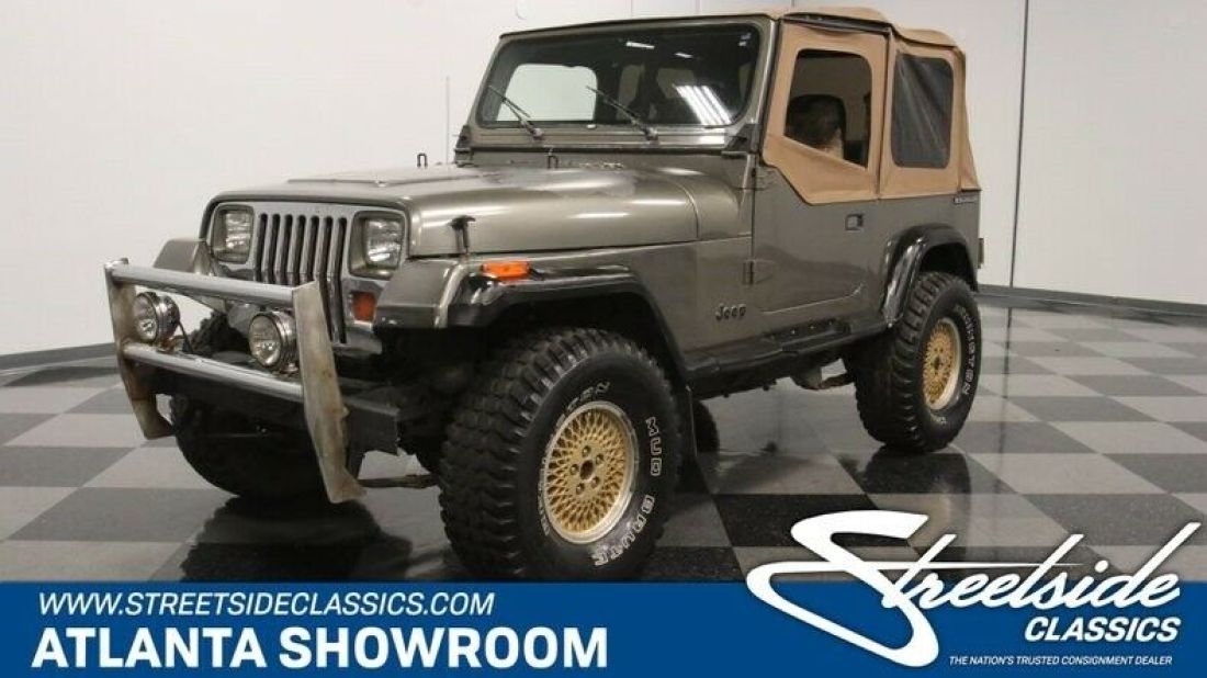 classic vintage chrome 4x4 suv yj 4.2 liter inline 6 5-speed manual transmission 1988 Jeep Wrangler YJ