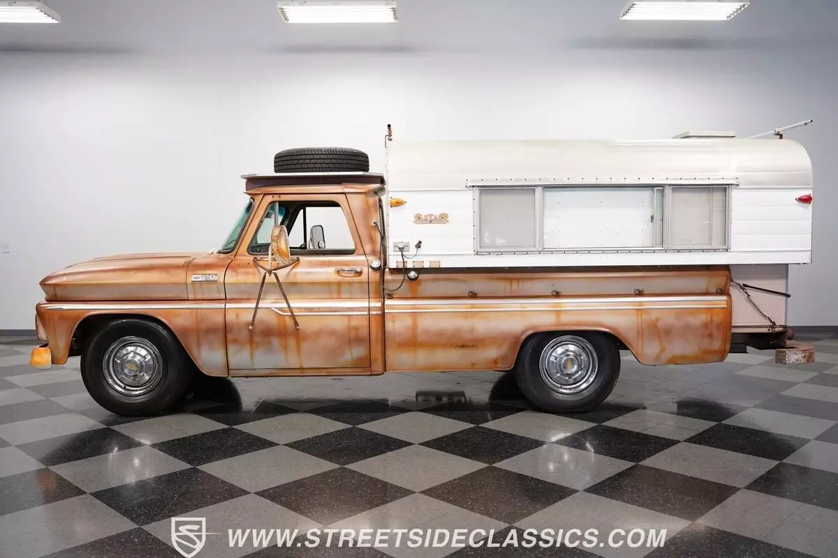 1965 Chevrolet C20 Alaskan Camper - photo 3