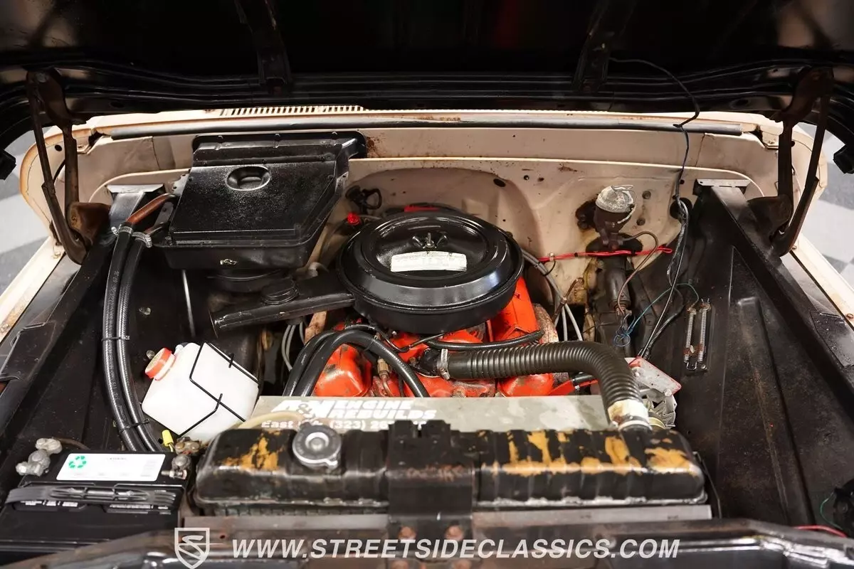 1965 Chevrolet C20 Alaskan Camper - photo 4