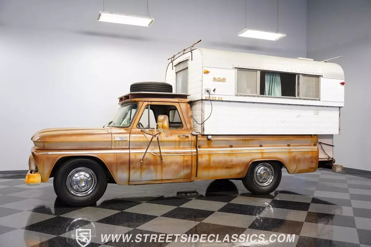 1965 Chevrolet C20 Alaskan Camper - photo 9