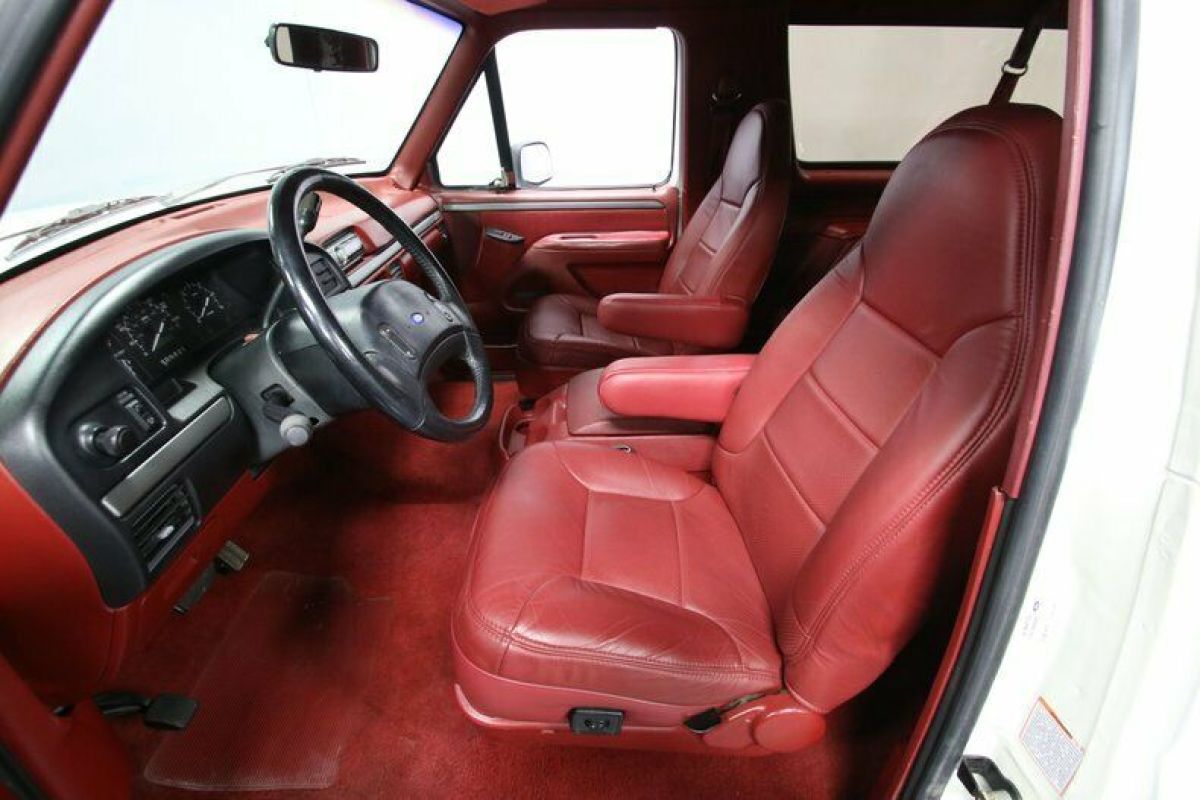 1992 Ford Bronco XLT 4X4 - photo 5