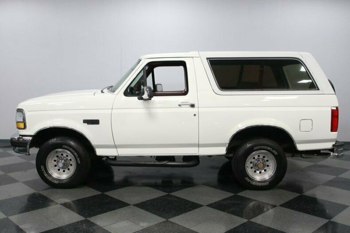 1992 Ford Bronco XLT 4X4 - photo 8