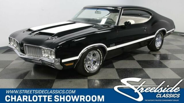classic vintage chrome black white restored serpentine belt BFGoodrich Cragar 1970 Oldsmobile 442 --
