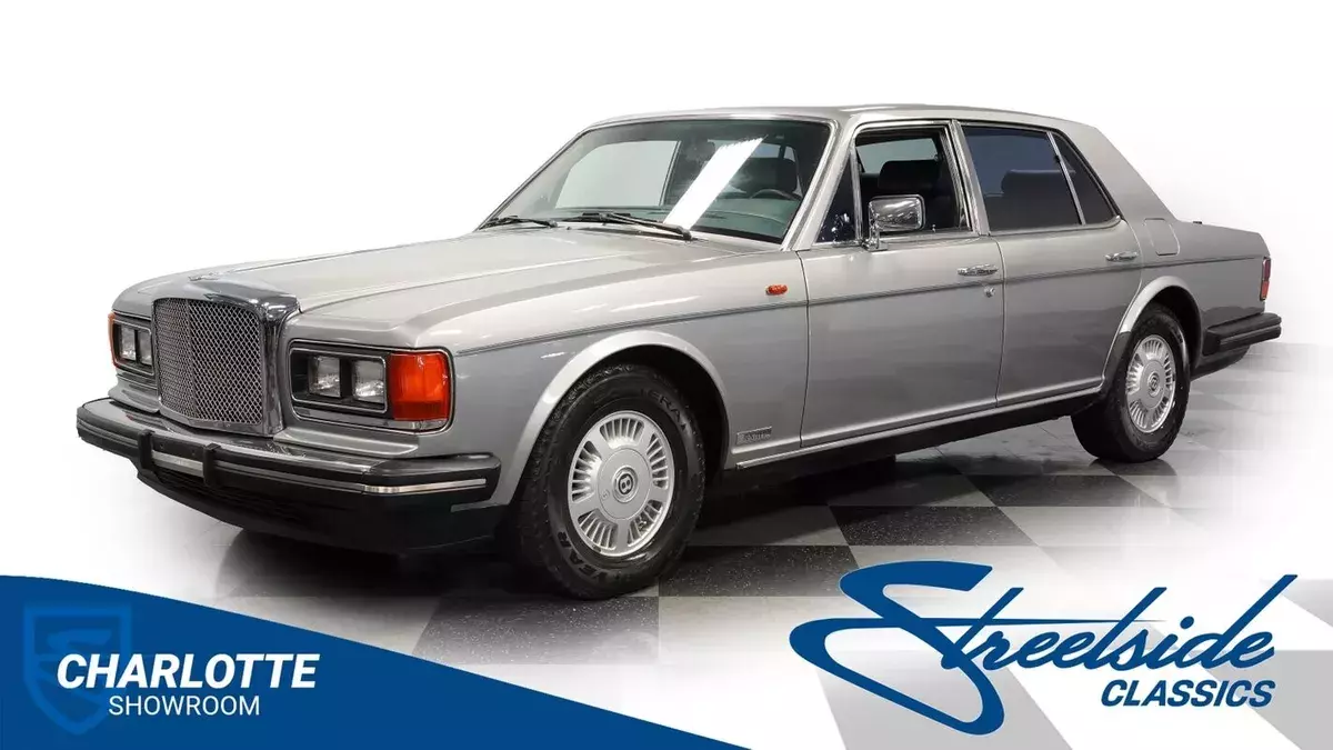 classic vintage chrome British luxury touring sedan 1988 Bentley Eight