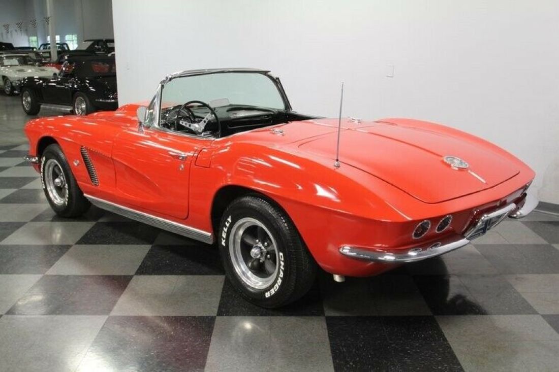 1962 Chevrolet Corvette Convertible - photo 10
