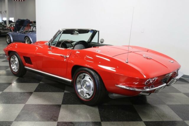 1967 Chevrolet Corvette Convertible - photo 12