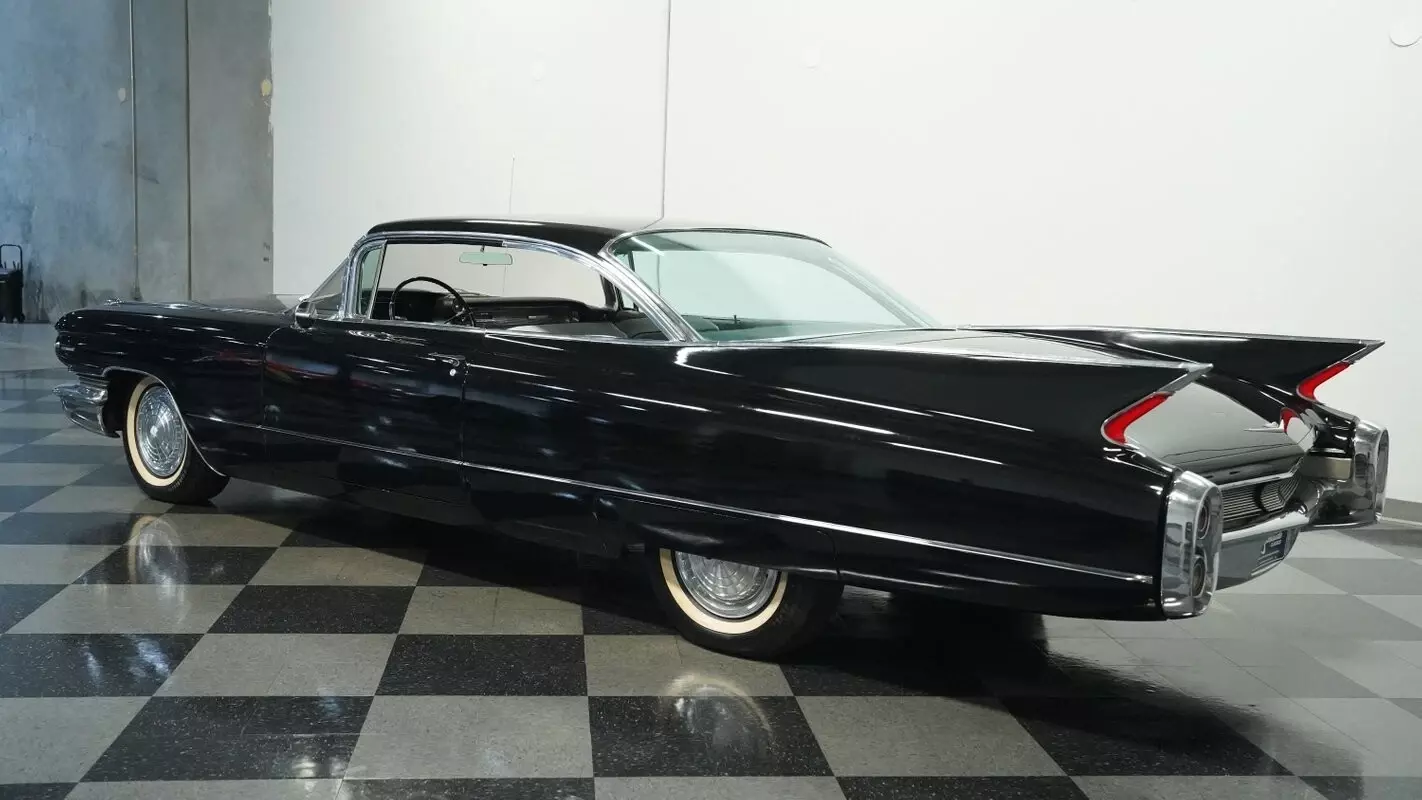 1960 Cadillac Series 62 Coupe - photo 7