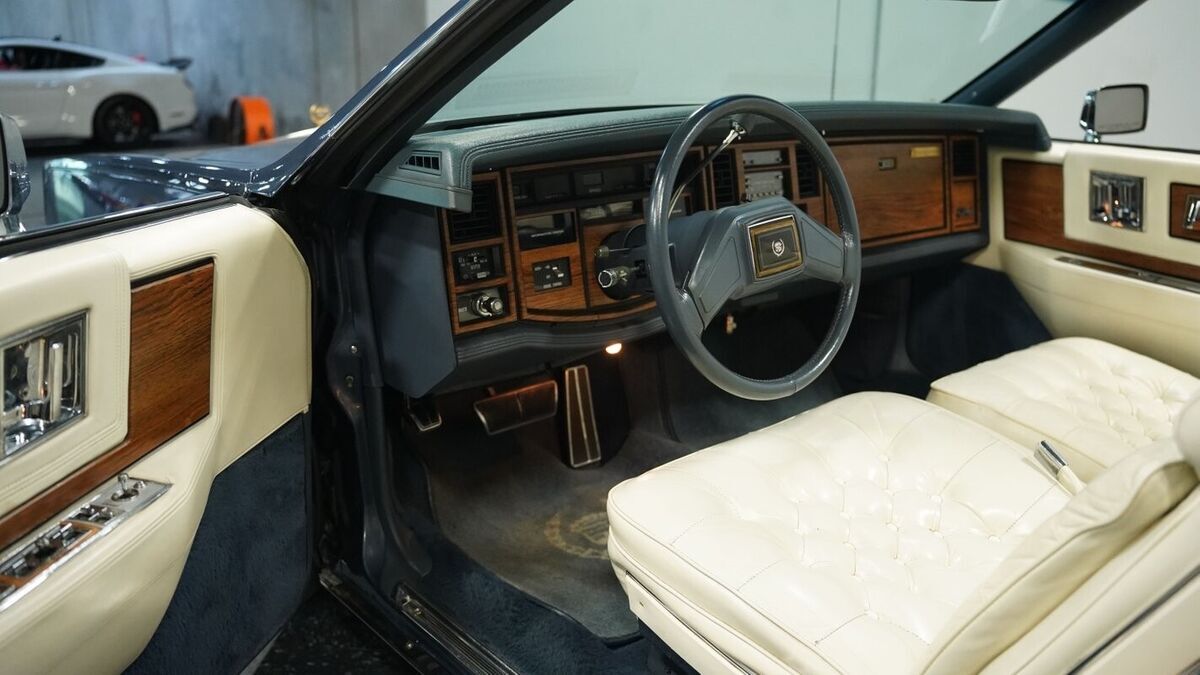 1984 Cadillac Eldorado Biarritz Convertible - photo 5