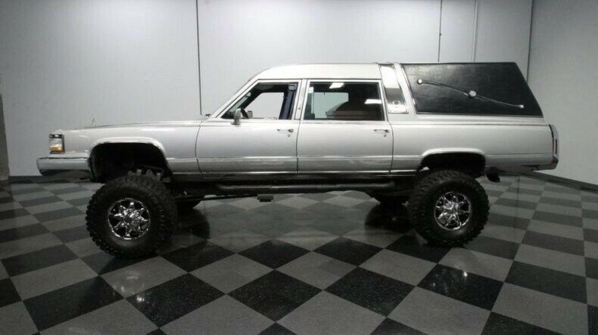 1990 Cadillac Brougham Hearse - photo 8