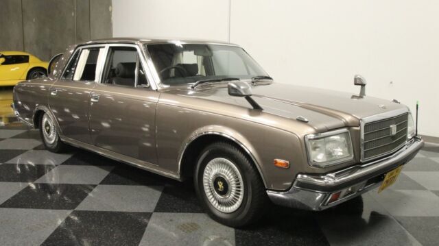 1991 Toyota Century VG40 - photo 13