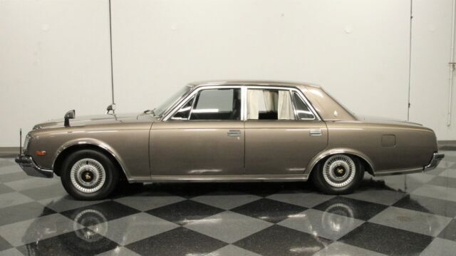 1991 Toyota Century VG40 - photo 3