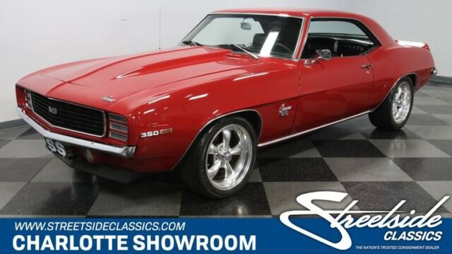 classic vintage chrome chevy hideaway light red black American Racing Auto Meter 1969 Chevrolet Camaro RS/SS Restomod Tribute
