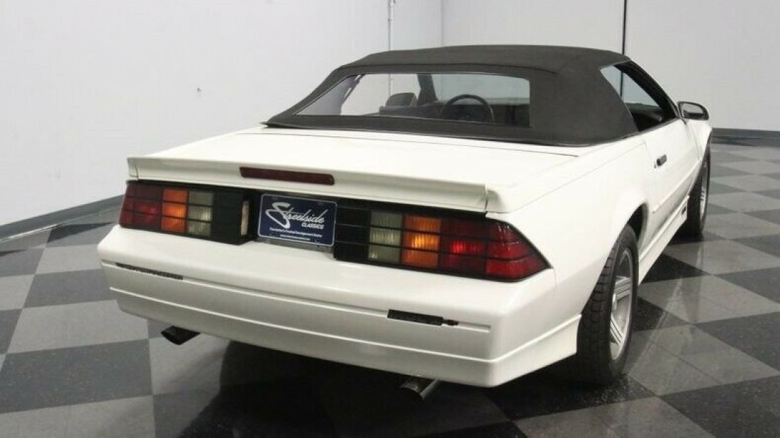1988 Chevrolet Camaro IROC Z/28 Convertible - photo 13