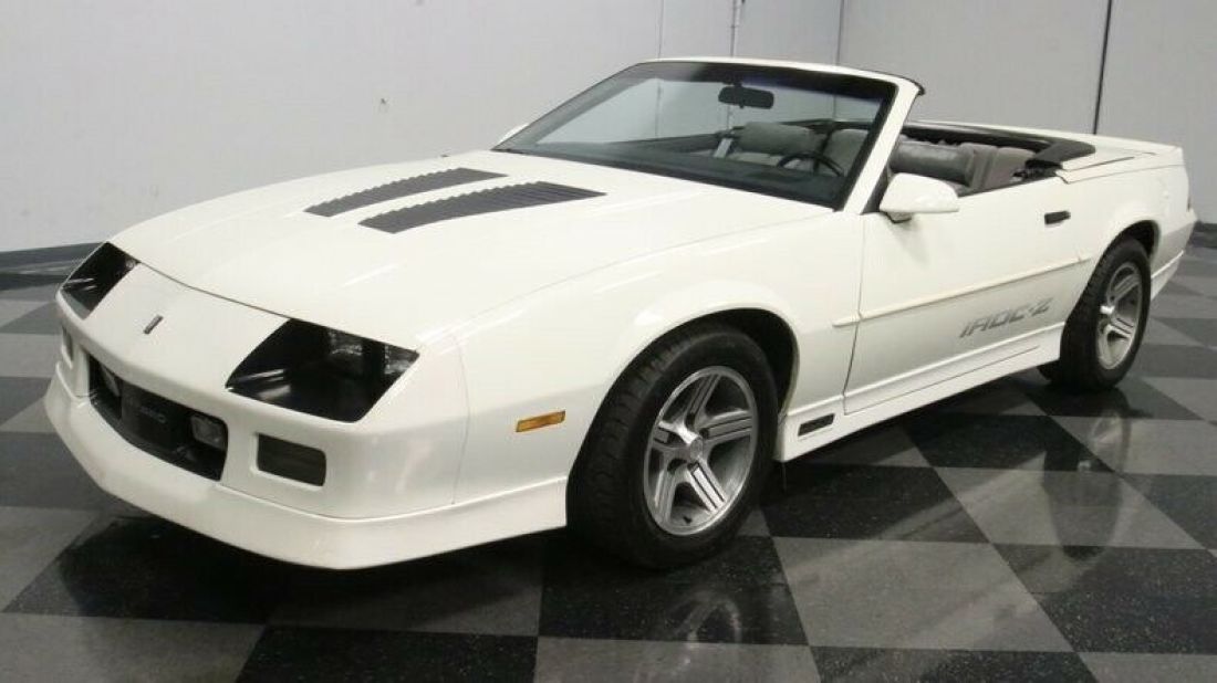 1988 Chevrolet Camaro IROC Z/28 Convertible - photo 7