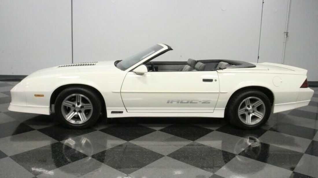 1988 Chevrolet Camaro IROC Z/28 Convertible - photo 8
