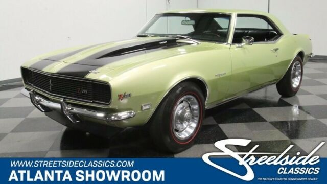 classic vintage chrome chevy rs z28 302 v8 4-speed manual trans ash gold 1968 Chevrolet Camaro Z/28 RS