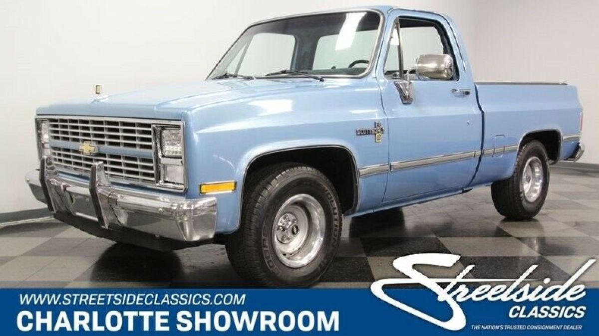 classic vintage chrome chevy sbc automatic short bed cloth bench seat 2wd 1984 Chevrolet C-10 Scottsdale