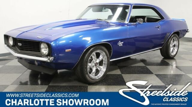 classic vintage chrome chevy sbc blue black vinyl console Flowmaster Edelbrock 1969 Chevrolet Camaro --