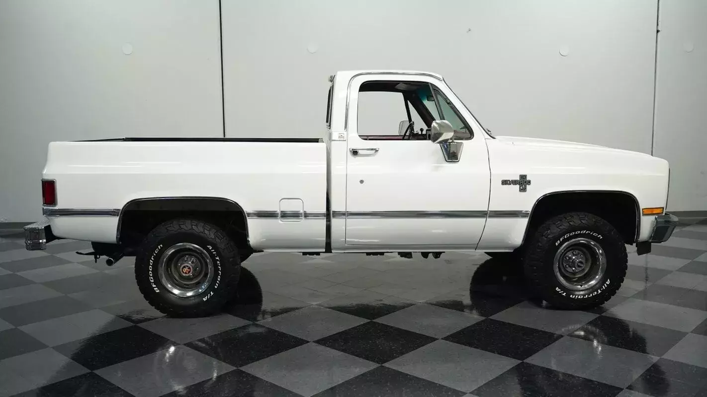 1987 Chevrolet K10 Silverado 4x4 - photo 12