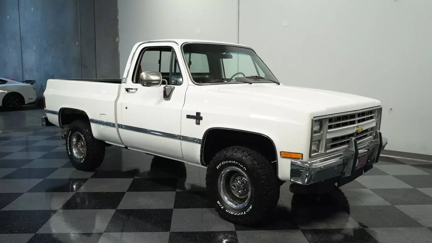 1987 Chevrolet K10 Silverado 4x4 - photo 13