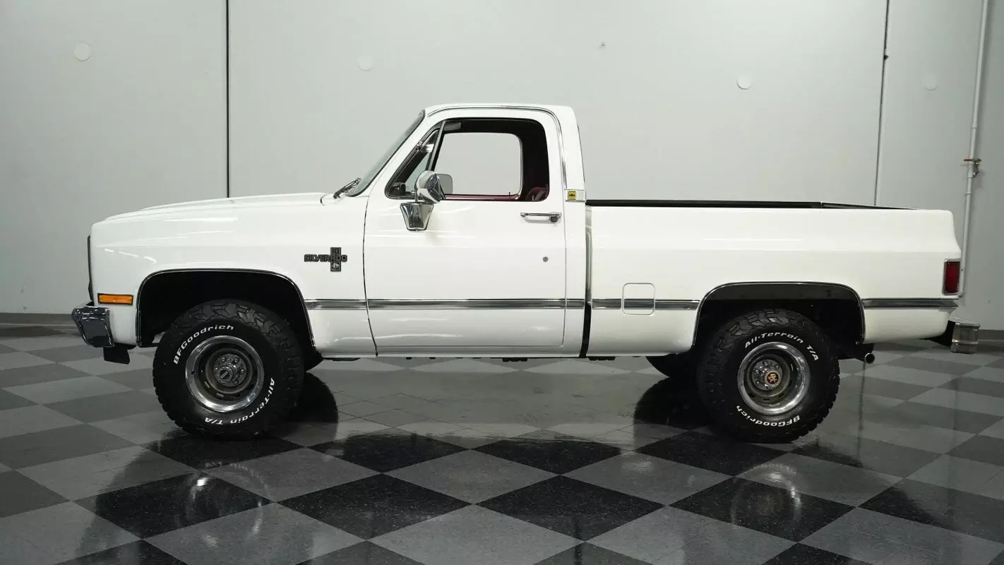 1987 Chevrolet K10 Silverado 4x4 - photo 3