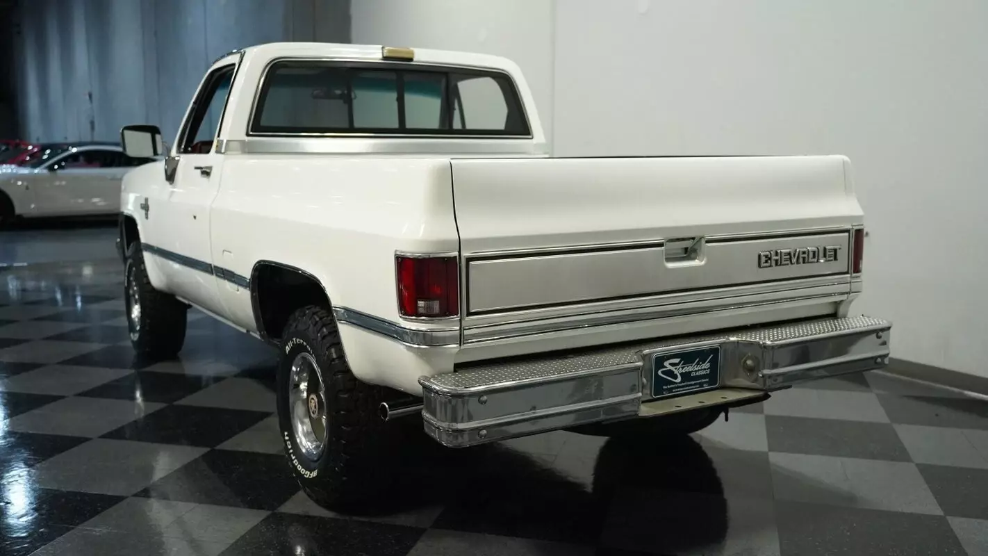 1987 Chevrolet K10 Silverado 4x4 - photo 8