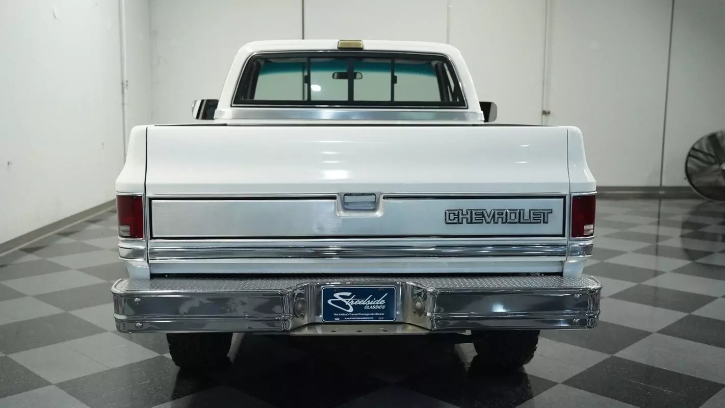 1987 Chevrolet K10 Silverado 4x4 - photo 9