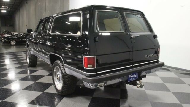 1990 Chevrolet Suburban 4X4 - photo 10