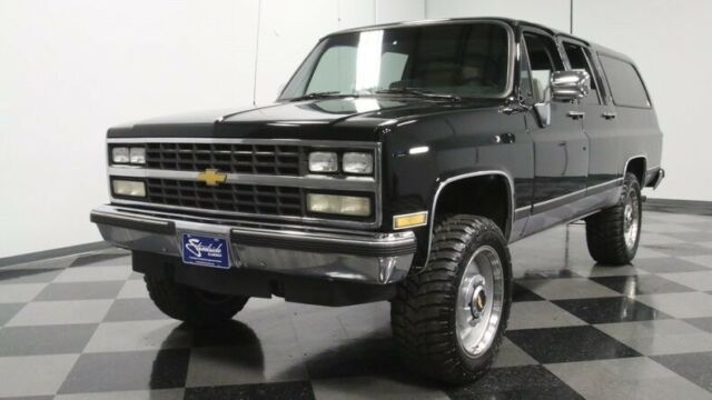1990 Chevrolet Suburban 4X4 - photo 6