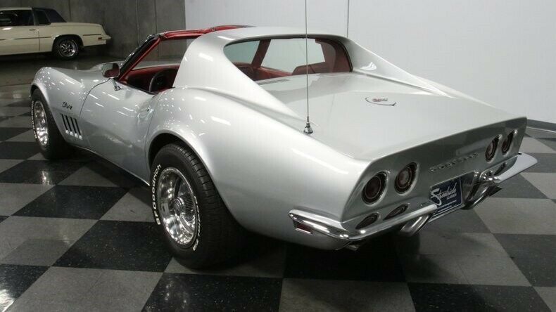 1969 Chevrolet Corvette 427 Tri-Power - photo 10