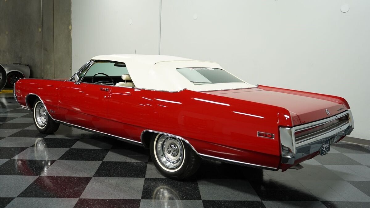 1970 Chrysler 300 Series Convertible - photo 7