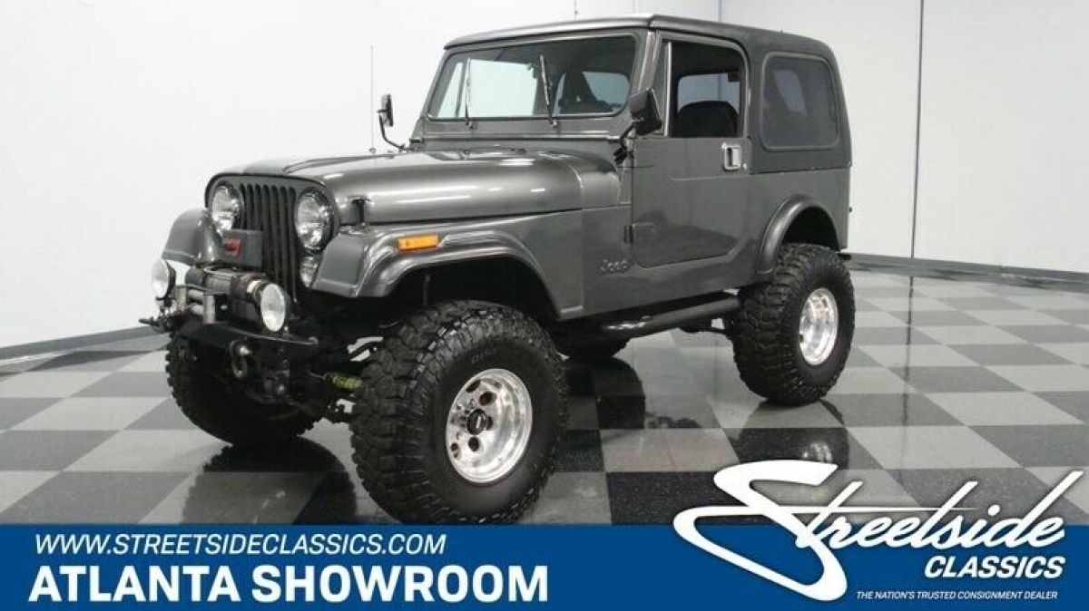 classic vintage chrome cj7 mopar 4x4 304 v8 4-speed manual transmission gray 1984 Jeep CJ
