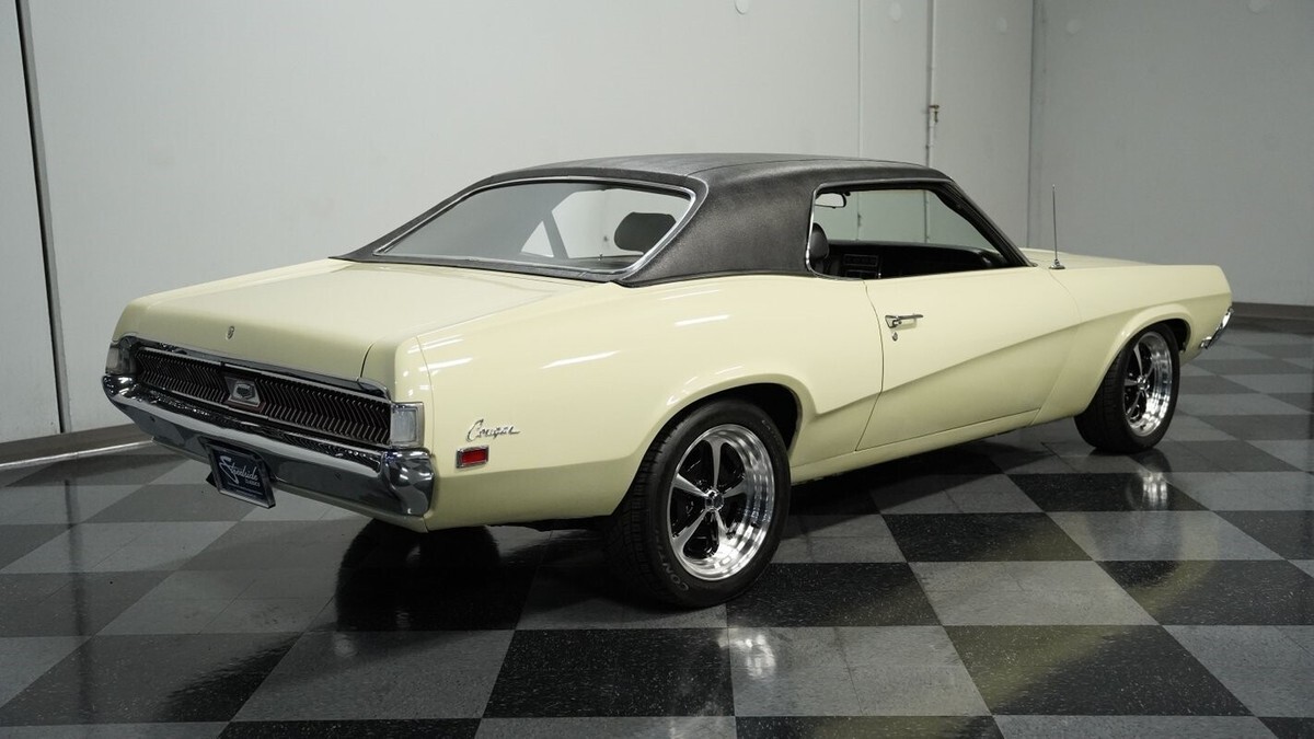 1969 Mercury Cougar - photo 11