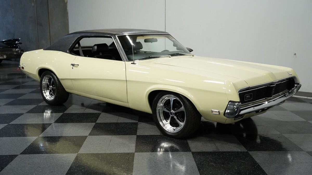 1969 Mercury Cougar - photo 13