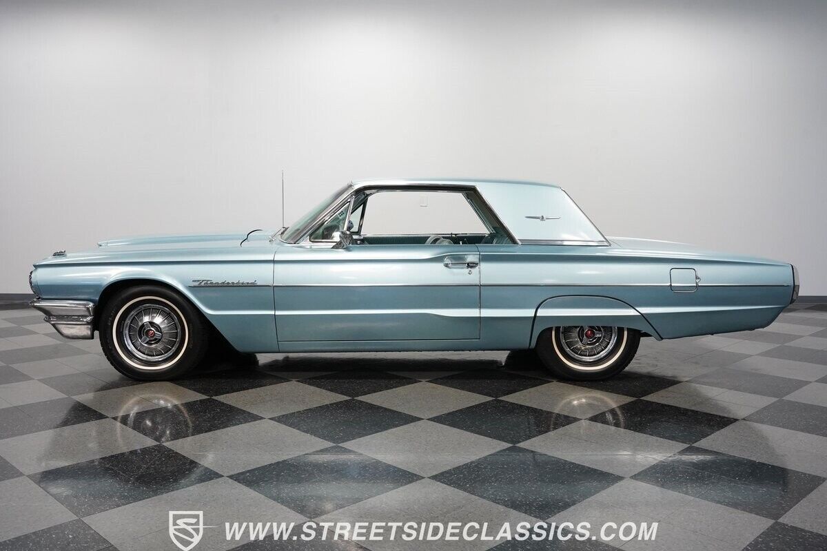 1964 Ford Thunderbird - photo 3