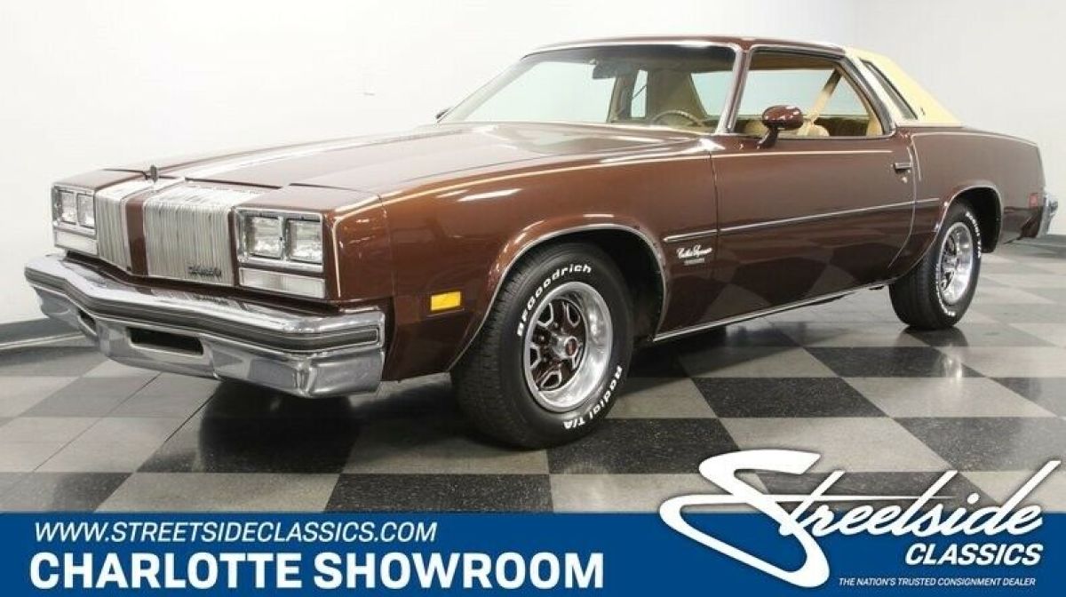 classic vintage chrome coupe vinyl roof automatic small block 1977 Oldsmobile Cutlass Supreme Brougham
