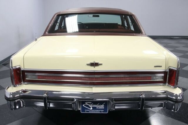 1977 Lincoln Continental Town Car - photo 12