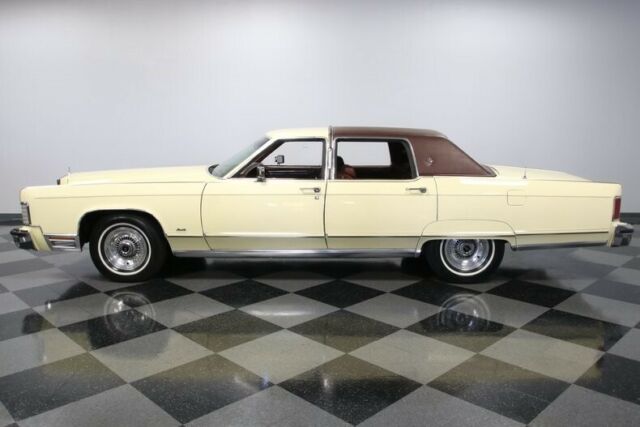 1977 Lincoln Continental Town Car - photo 8