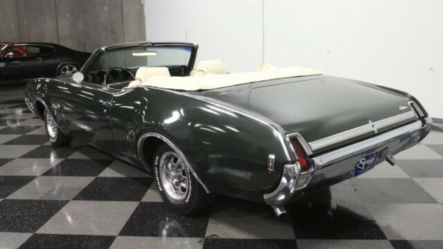 1969 Oldsmobile Cutlass S - photo 10
